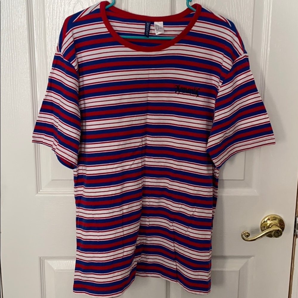 short sleeve shirt